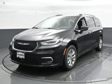 Used 2022 Chrysler Pacifica Touring-L image 6