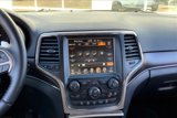 Used 2017 Jeep Grand Cherokee Limited image 6