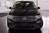 Used 2022 Volkswagen Tiguan SE image 2