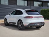 Certified 2024 Porsche Macan image 3