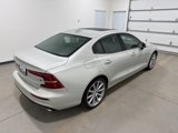 Used 2020 Volvo S60 T6 Momentum image 4