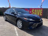 Used 2018 Toyota Camry LE image 3