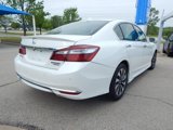 Used 2017 Honda Accord Touring image 3