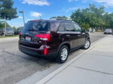 Used 2015 Kia Sorento LX image 4