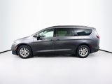 Used 2022 Chrysler Pacifica Touring-L image 4