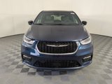 New 2025 Chrysler Pacifica Select image 2