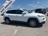 Used 2017 Jeep Cherokee Latitude w/ Safety/Convenience Group image 3