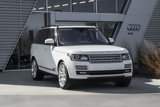 Used 2017 Land Rover Range Rover HSE image 2