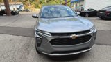 Used 2025 Chevrolet Trax LT w/ LT Convenience Package image 3