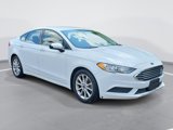 Used 2017 Ford Fusion SE w/ Fusion SE Technology Package image 3