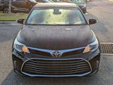 Used 2017 Toyota Avalon XLE image 2