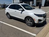 Used 2023 Chevrolet Equinox Premier image 2
