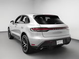 Certified 2022 Porsche Macan image 3