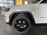 New 2024 Jeep Grand Cherokee Altitude image 4