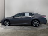 Used 2018 Toyota Camry SE image 2