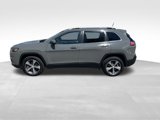 Used 2019 Jeep Cherokee Limited image 3