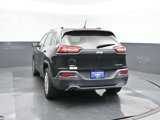 Used 2015 Jeep Cherokee Limited w/ Luxury Group image 4