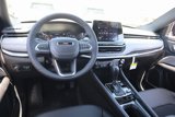 New 2025 Jeep Compass Latitude image 2