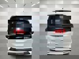 Used 2022 Chrysler Voyager LX image 5