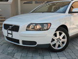 Used 2007 Volvo V50 2.4i image 2