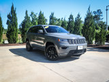 Used 2021 Jeep Grand Cherokee Laredo X image 2