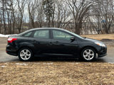 Used 2014 Ford Focus SE w/ SE Winter Package image 2