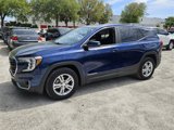 Used 2022 GMC Terrain SLE image 2