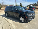 Used 2023 Jeep Grand Cherokee Laredo image 5