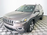 Used 2019 Jeep Cherokee Limited image 3
