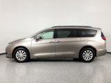 Used 2017 Chrysler Pacifica Touring-L image 6