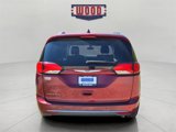 Used 2018 Chrysler Pacifica Touring-L image 3