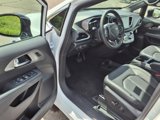New 2025 Chrysler Pacifica Select image 6
