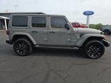 Used 2022 Jeep Wrangler Unlimited Sahara w/ Cold Weather Group image 4