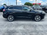 Certified 2019 Jeep Cherokee Overland w/ Technology Group image 2