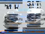 Used 2022 Ford Edge SE image 2