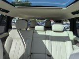 Used 2023 Land Rover Range Rover Long Wheelbase SE image 3