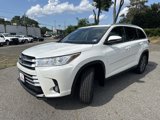 Used 2019 Toyota Highlander XLE image 3