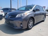Used 2018 Toyota Sienna XLE image 3