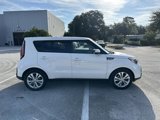 Used 2015 Kia Soul + image 2