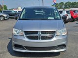 Used 2019 Dodge Grand Caravan SE image 2