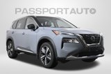 Used 2021 Nissan Rogue Platinum image 2