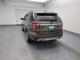 Used 2016 Ford Explorer XLT w/ Equipment Group 202A image 5