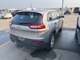 Used 2017 Jeep Cherokee Sport image 5