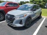 Used 2023 Nissan Kicks SR image 3