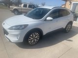 Used 2020 Ford Escape Titanium image 3