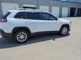 Used 2020 Jeep Cherokee Latitude image 2