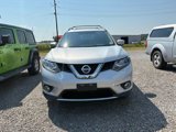 Used 2015 Nissan Rogue SL w/ SL Premium Package image 2