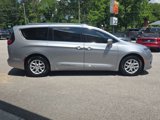 Used 2020 Chrysler Pacifica Touring-L image 6