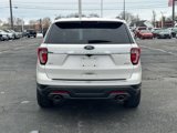 Used 2018 Ford Explorer XLT w/ Equipment Group 202A image 5