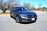 Used 2023 Volkswagen Jetta SE w/ Panoramic Sunroof Package image 2